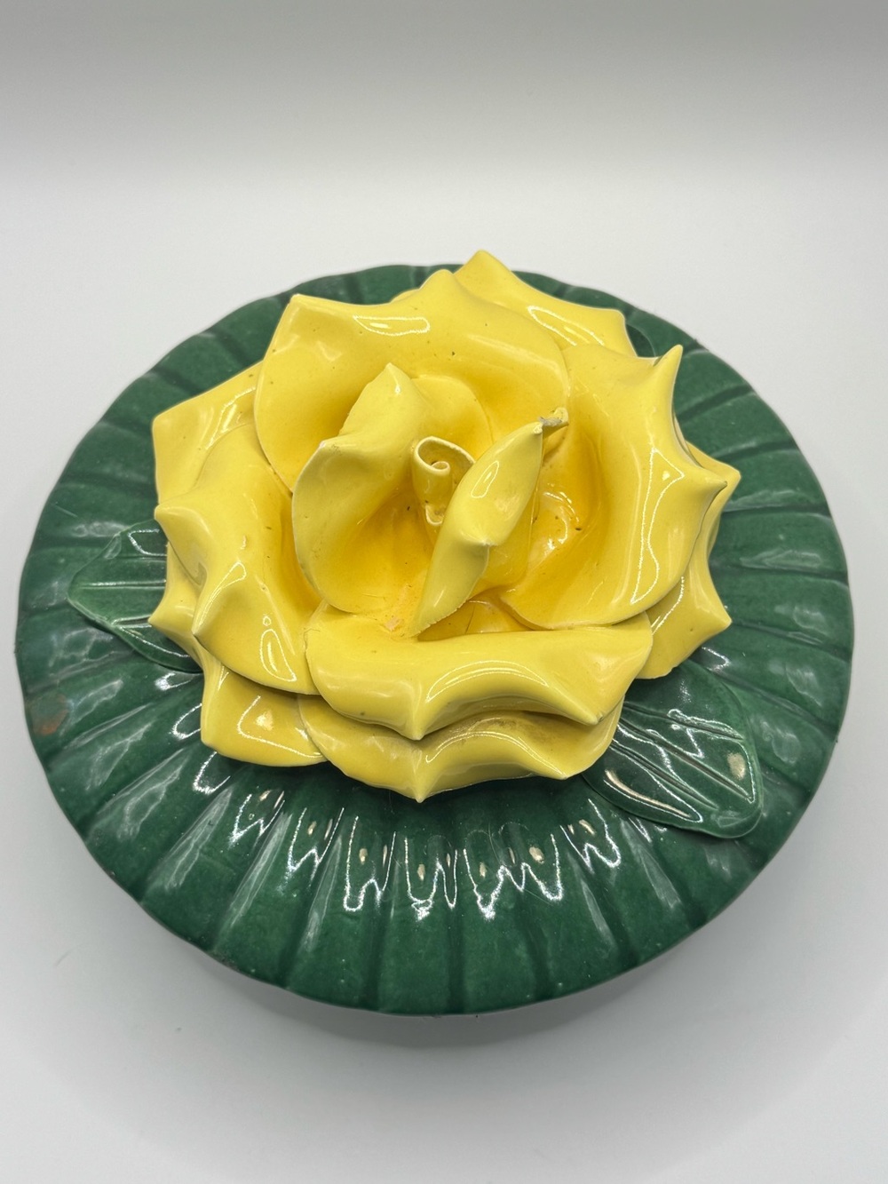 Vintage Ceramic Yellow Rose Trinket Box Jewelry Vanity Box - Picture 4 of 9